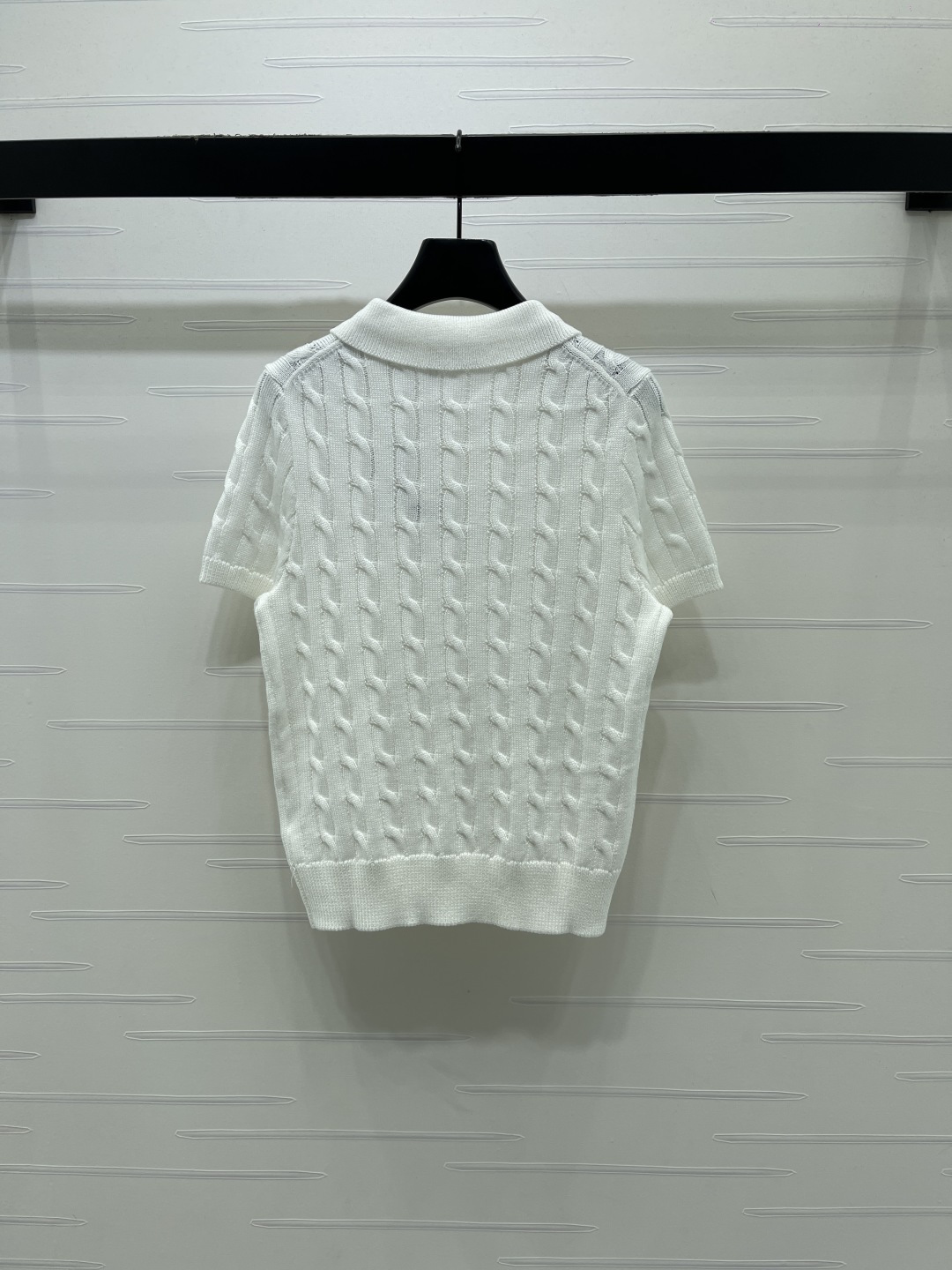 Women's short sleeves